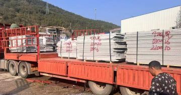 佛山 芝麻灰花岗岩光面毛板出货日常