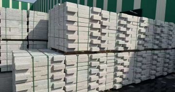 佛山芝麻白路沿石