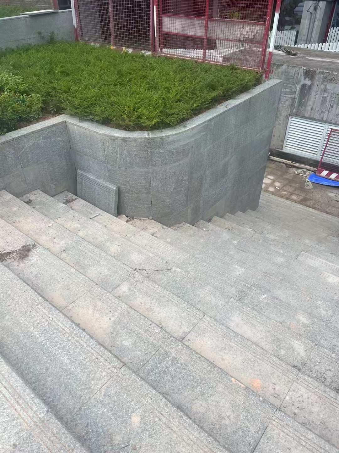 佛山 芝麻黑火烧面铺装案例
