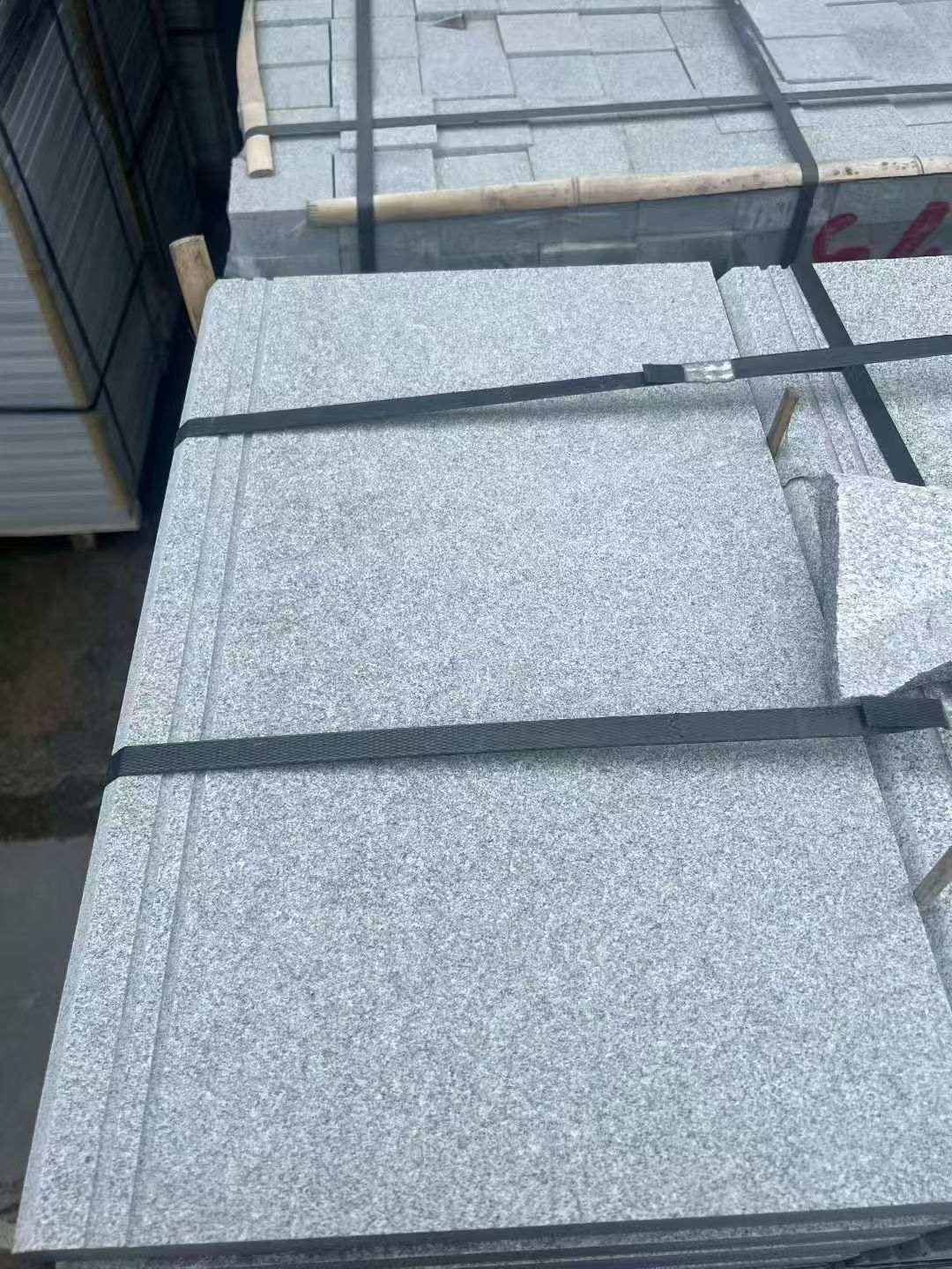 佛山 芝麻灰火烧面拉槽台阶