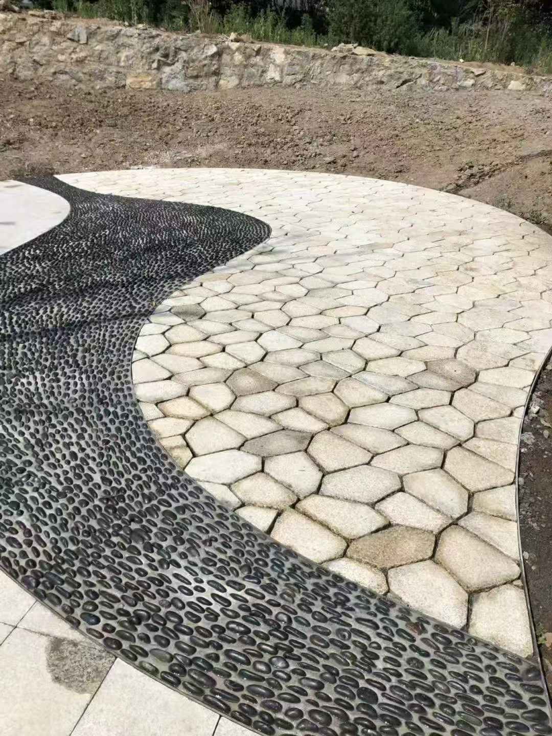 佛山 黄金麻冰裂缝室外铺装效果完美展示