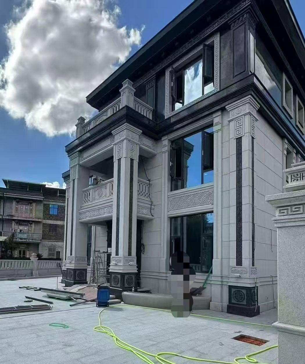 佛山 别墅干挂，芝麻白与芝麻黑完美配合