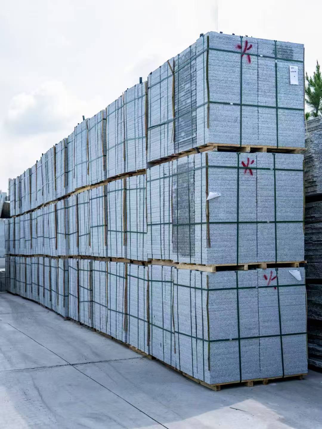 佛山 芙蓉白3公分火烧地铺成品300*600